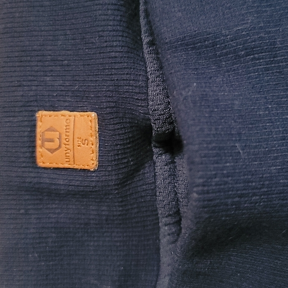 Unyforme Quilted Shorts - Picture 4 of 6